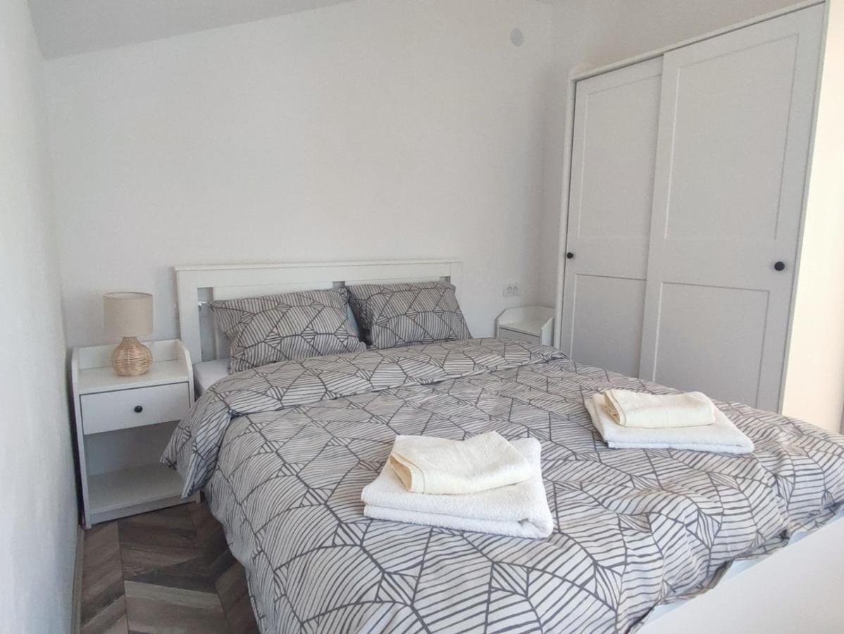 Apartman Flora Vrdnik Exterior foto